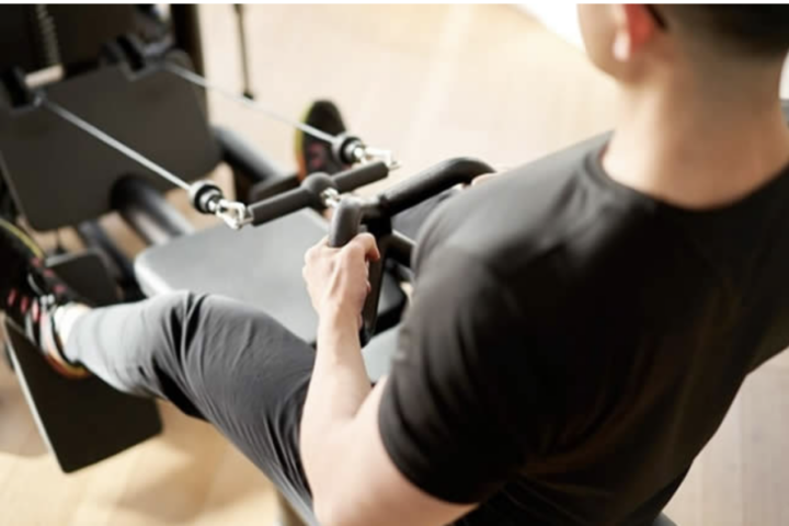 神戸市男性筋力アップトレーニング 神戸駅パーソナルジムの画像